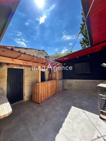 Immeuble à SAINT-ANDRE-DE-CUBZAC, 33240 - 140m²