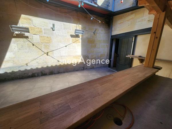 Immeuble à SAINT-ANDRE-DE-CUBZAC, 33240 - 140m²