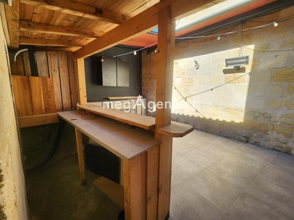 Immeuble à SAINT-ANDRE-DE-CUBZAC, 33240 - 140m²