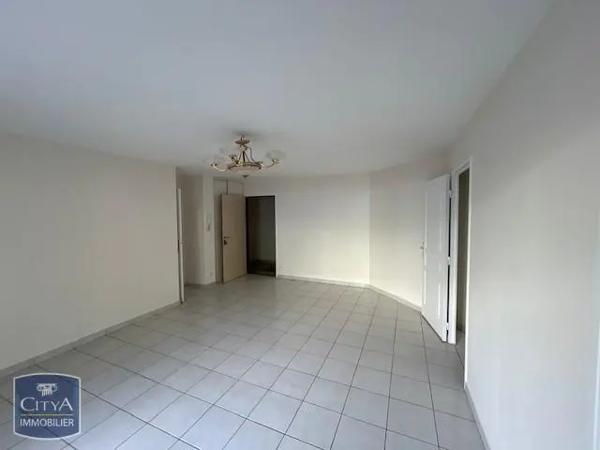 Appartement à louer 3 pièces 62.37m² Forbach (57600)