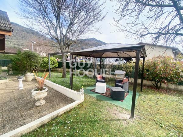 Maison d'exception à Goncelin - Un havre de paix à ne pas manquer !