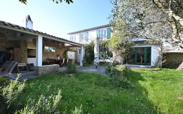 Maison à vendre    5 pièces •  Les Portes-en-Ré
