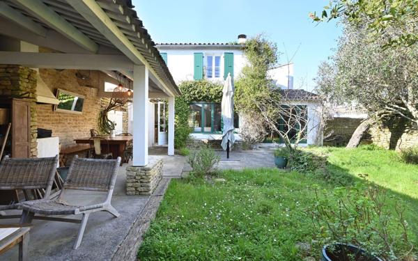Maison à vendre    5 pièces •  Les Portes-en-Ré