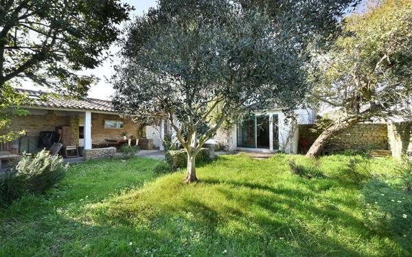 Maison à vendre    5 pièces •  Les Portes-en-Ré