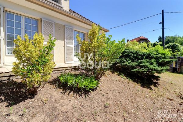 Maison Sainte Genevieve Des Bois 5 pièce(s) 101 m2