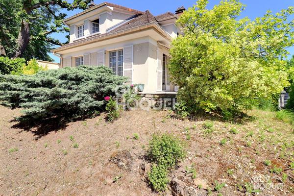 Maison Sainte Genevieve Des Bois 5 pièce(s) 101 m2