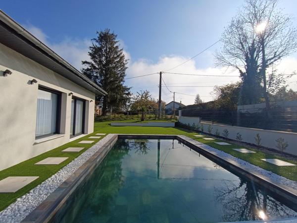 Maison à MONTMOROT, 39570 - 6 pièces 139m²