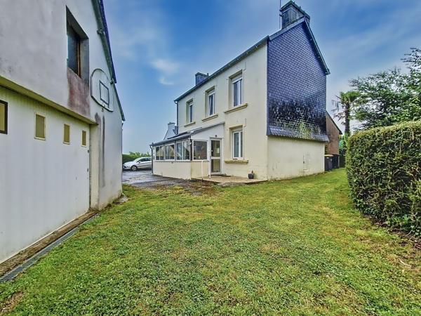 Maison de 6 pièces, 128 m² à Dinéault 29150