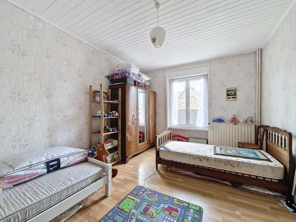 Maison de 6 pièces, 128 m² à Dinéault 29150