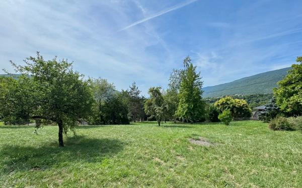 Terrain à vendre    Bassy