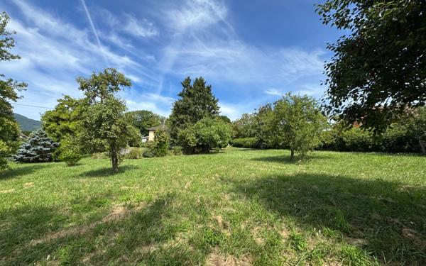 Terrain à vendre    Bassy