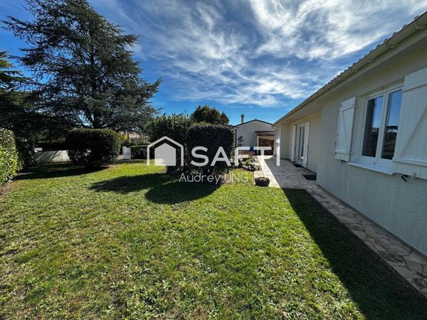 Maison Traditionnelle Plein centre de Tresses