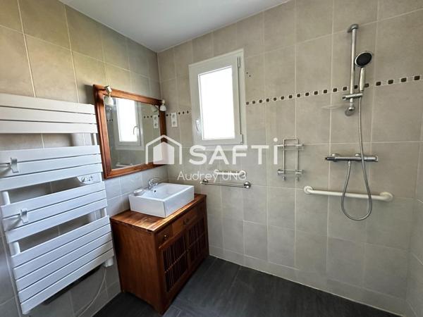 Maison Traditionnelle Plein centre de Tresses