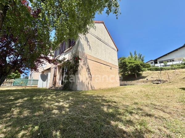 MAISON MITOYENNE DE 90 M2, TERRAIN DE 785 M2, 3 CHAMBRES, GARAGE DE 26 M2, SOURCE, CAVE, TRAVAUX À PRÉVOIR