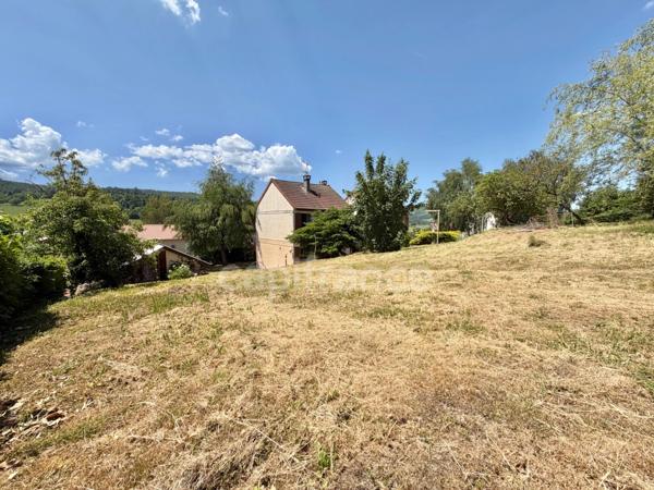 MAISON MITOYENNE DE 90 M2, TERRAIN DE 785 M2, 3 CHAMBRES, GARAGE DE 26 M2, SOURCE, CAVE, TRAVAUX À PRÉVOIR