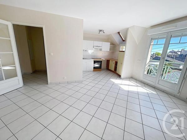 Appartement F3 à vendre  3 pièces - 60,39 m 2   DINAN  - 22