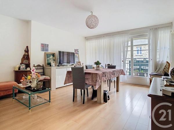 Appartement F3 à vendre  3 pièces - 60,39 m 2   DINAN  - 22