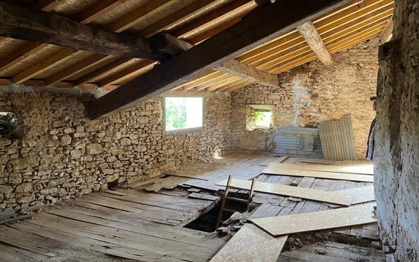 Maison à vendre    5 pièces •  Albières