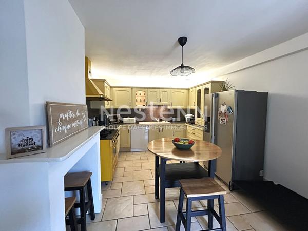 LONGÈRE SANS TRAVAUX 3 CHAMBRES TERRAIN DÉPENDANCES PLEIN CENTRE DE CHABRIS (INDRE 36)