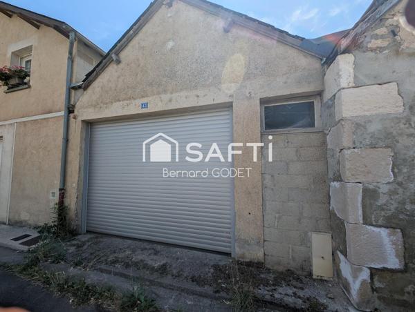 Garage d'environ 40 m² en plein centre de Civray