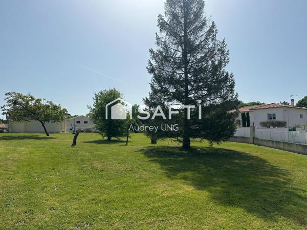 Terrain à bâtir au calme de 845 m² avec garage et carport – Fargues-Saint-Hilaire