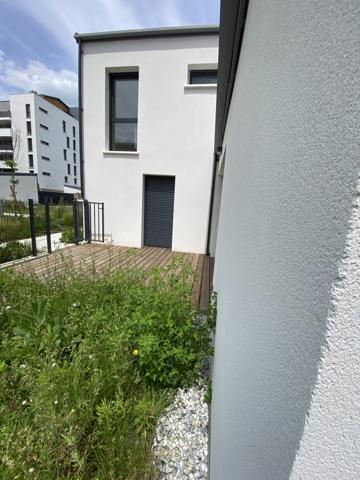 Maison de Ville avec Jardin au Pied du Tram