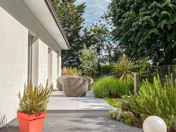 A VENDRE à Château-Gontier sur Mayenne maison familiale de 240m² - 5 chambres - proche commerces.