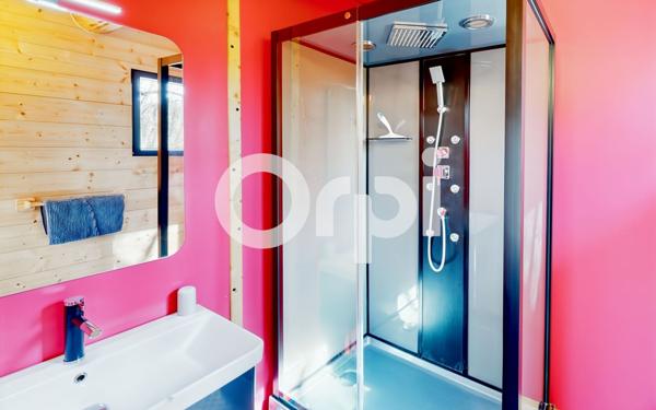 Maison à vendre    9 pièces •  Saint-Alban-Auriolles