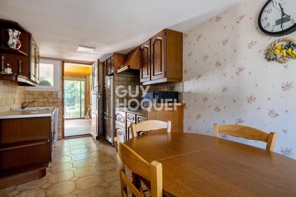 Maison familiale avec jardin, garage et 4 chambres   Réf 6154
