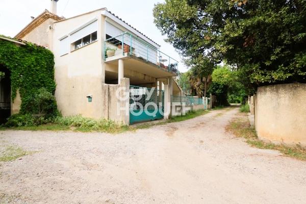 Exclusivité - MAUGUIO - Aux portes de Montpellier PROPRIETE rurale 5300m2 de terrain 2 logements 180m2 + appartement 60m2