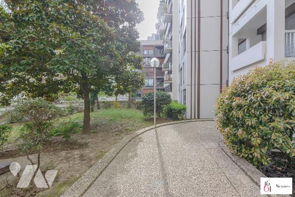 Appartement 2/3 pièces lumineux, balcon, box, calme et verdure – Paris 12e.