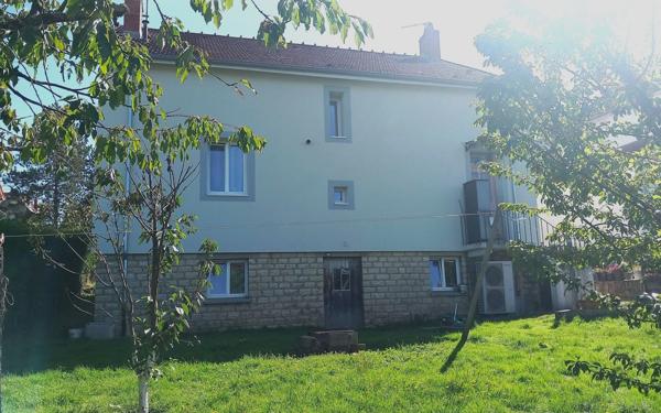 Maison à vendre    7 pièces •  Montceau-les-Mines