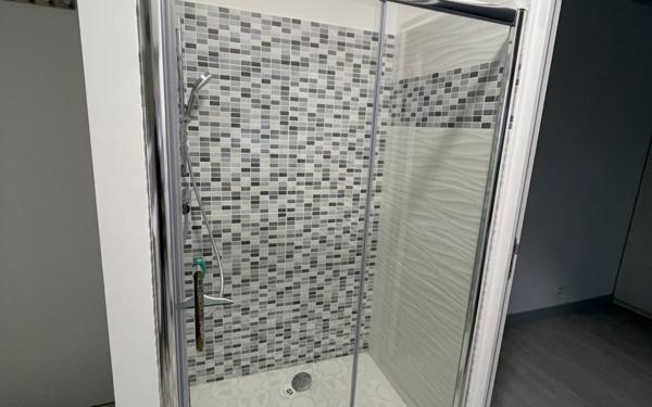 Maison à louer    4 pièces •  Dampierre-sous-Bouhy