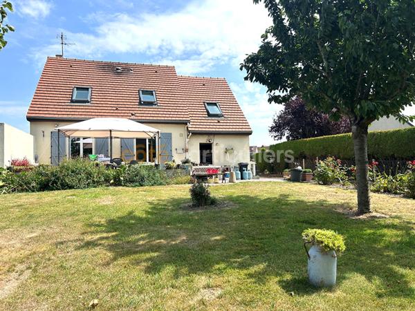 Vente
                Maison90 m² - 5 Pièces -
                    COURSEULLES SUR MER (14470)