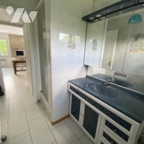 Maison de plain-pied avec 4 chambres et jardin