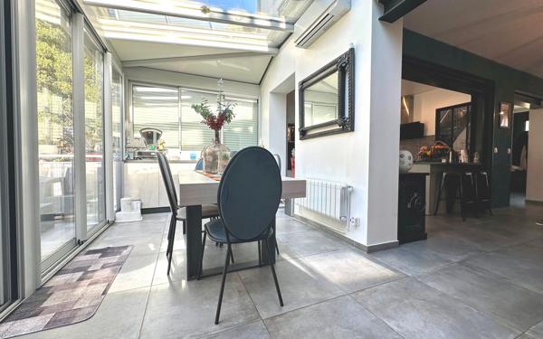 Maison à vendre    8 pièces • 190 m2 Enghien-les-Bains