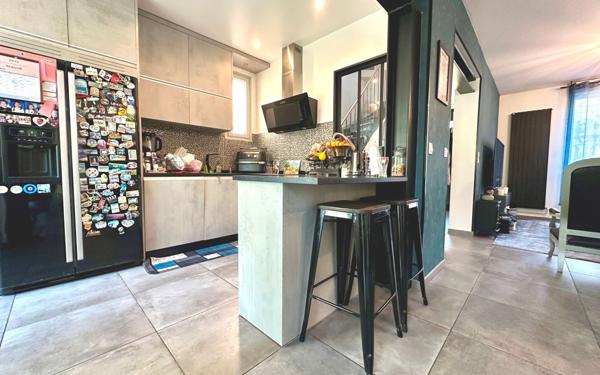 Maison à vendre    8 pièces • 190 m2 Enghien-les-Bains