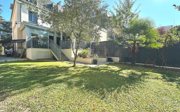 Maison à vendre    8 pièces • 190 m2 Enghien-les-Bains