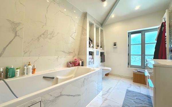 Maison à vendre    8 pièces • 190 m2 Enghien-les-Bains