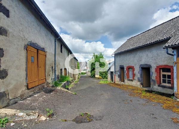Maison à vendre    6 pièces •  Saint-Georges-de-Mons