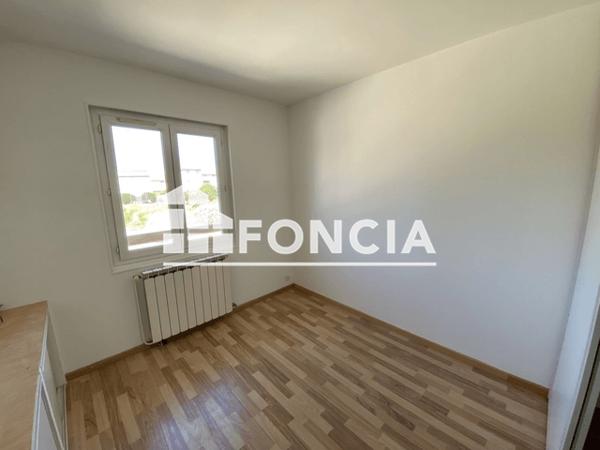 Location Maison 5 pièces 121.07 m² - 2 IMPASSE PIERRE CURIE La Crau 83260