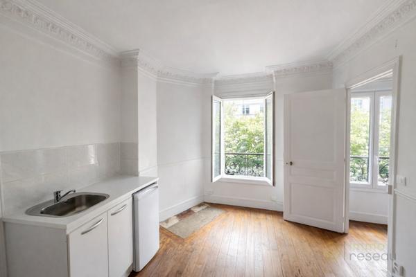 Appartement à AVENUE MICHELET A SAINT OUEN (93400)