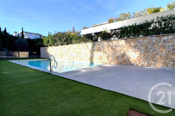 Appartement F4 à vendre  4 pièces - 91,30 m2 ST RAPHAEL - 83