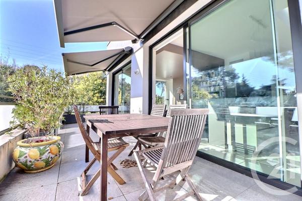 Appartement F4 à vendre  4 pièces - 91,30 m2 ST RAPHAEL - 83