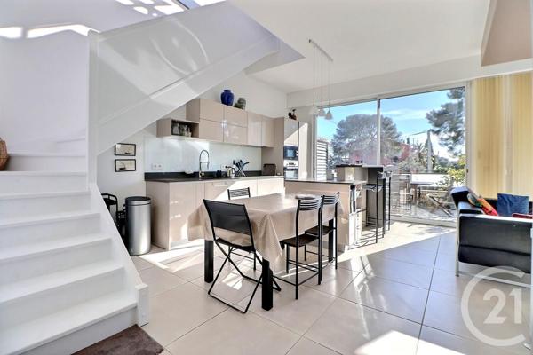 Appartement F4 à vendre  4 pièces - 91,30 m2 ST RAPHAEL - 83