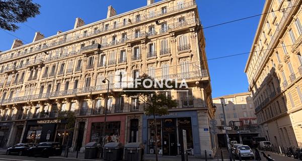 À vendre Appartement 4 pièces 77 m² - Marseille 13002