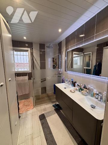 Villa lumineuse de 115 m² avec piscine - Bize‑Minervois