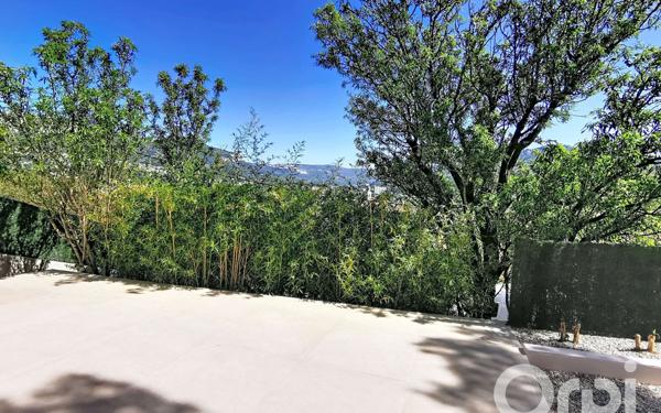 Appartement à vendre    3 pièces • 80,50 m2 Toulon
