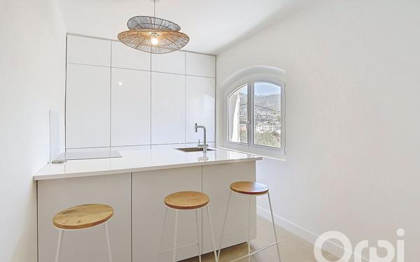 Appartement à vendre    3 pièces • 80,50 m2 Toulon