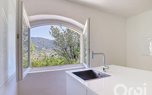 Appartement à vendre    3 pièces • 80,50 m2 Toulon